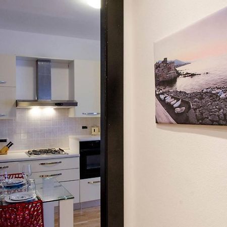 Altido Elegant 1 Bedroom Apt Moments From The Sea Genoa Bagian luar foto